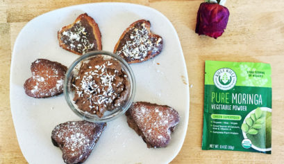 Chocolate Moringa Mousse Cookie Sandwich